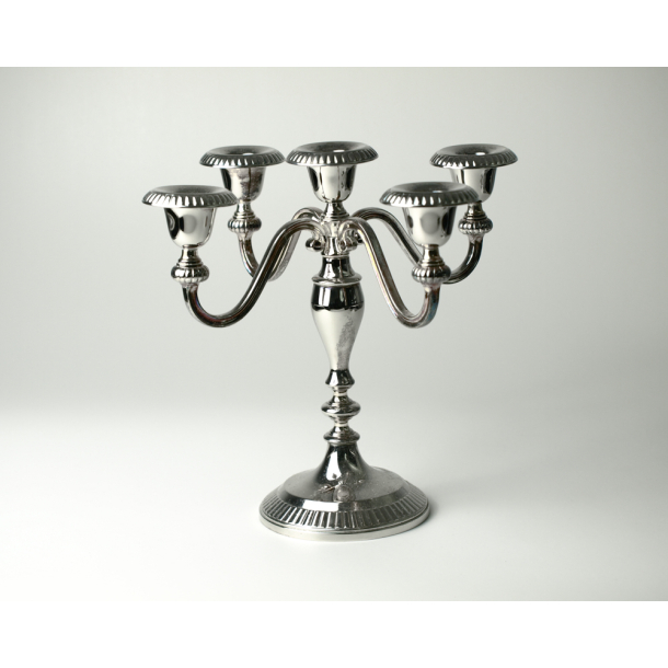 Lysestage 5.armet fors�lvet